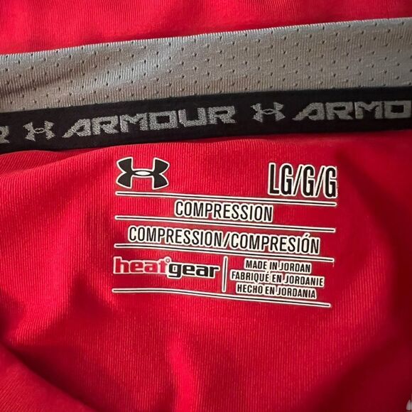 Under‎ Armour red compression tee. Size large - Picture 3 of 8